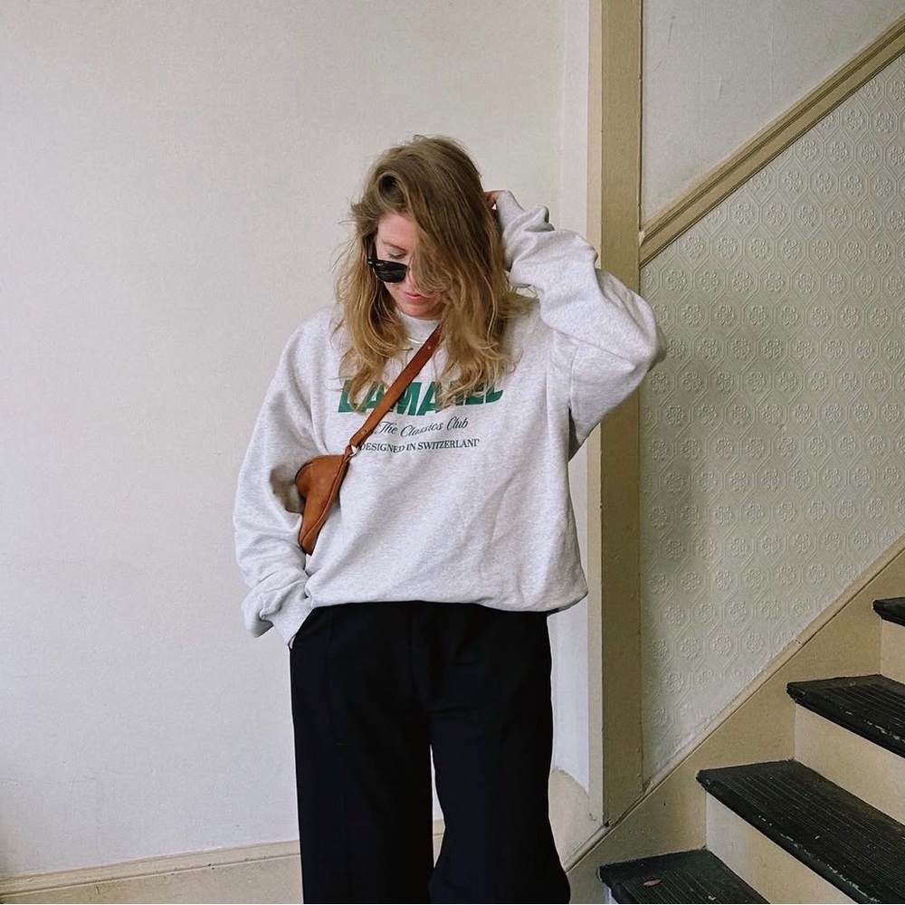 Lamarel Oversized Gray Graphic Crewneck Sweatshirt